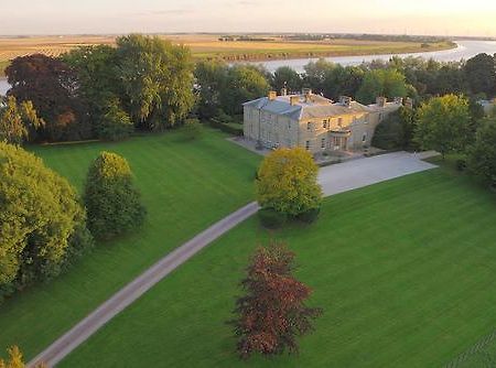 Saltmarshe Hall ภายนอก รูปภาพ