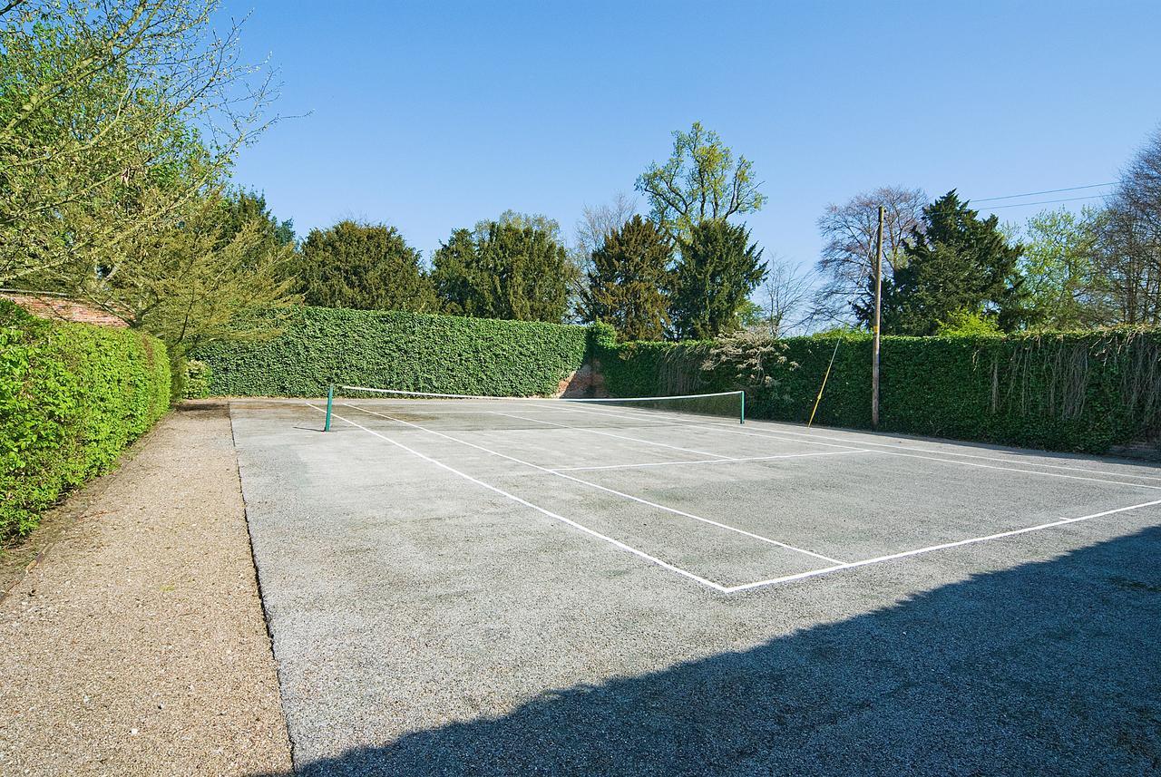 Saltmarshe Hall ภายนอก รูปภาพ